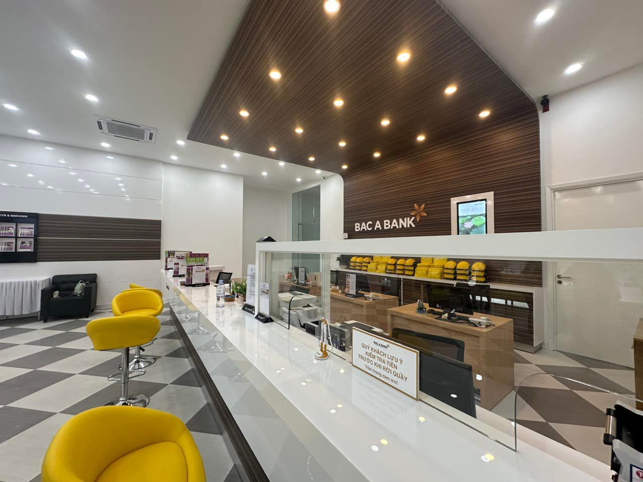BẮC Á BANK